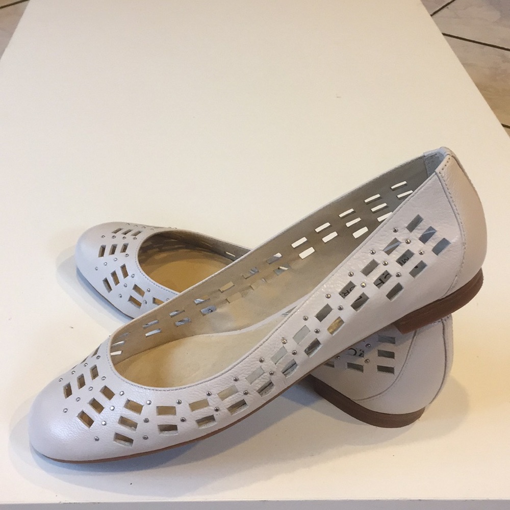 Michael Kors flats - Picture 2 of 6
